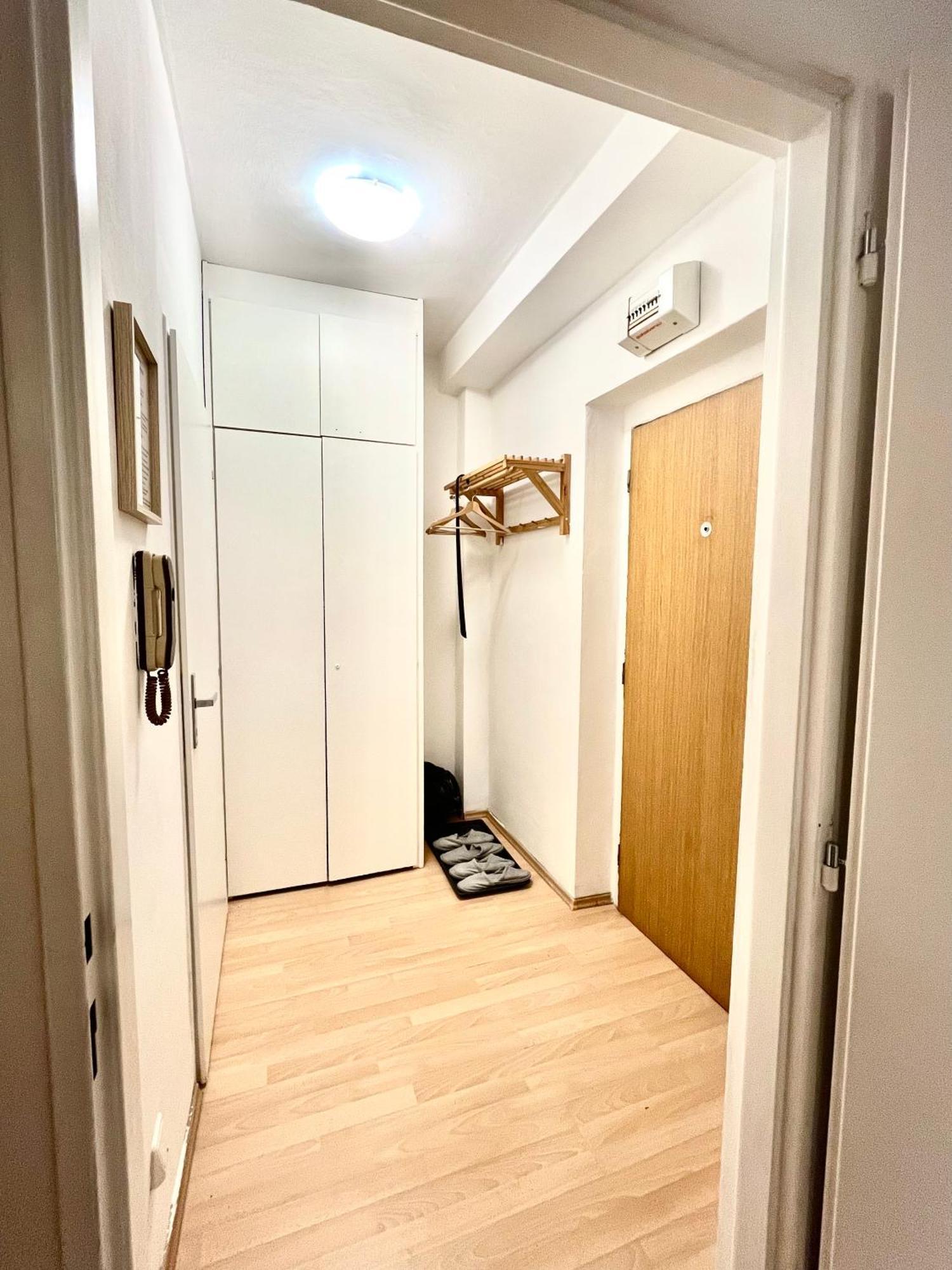 Apartment Simona - Old Town Bratislava Buitenkant foto